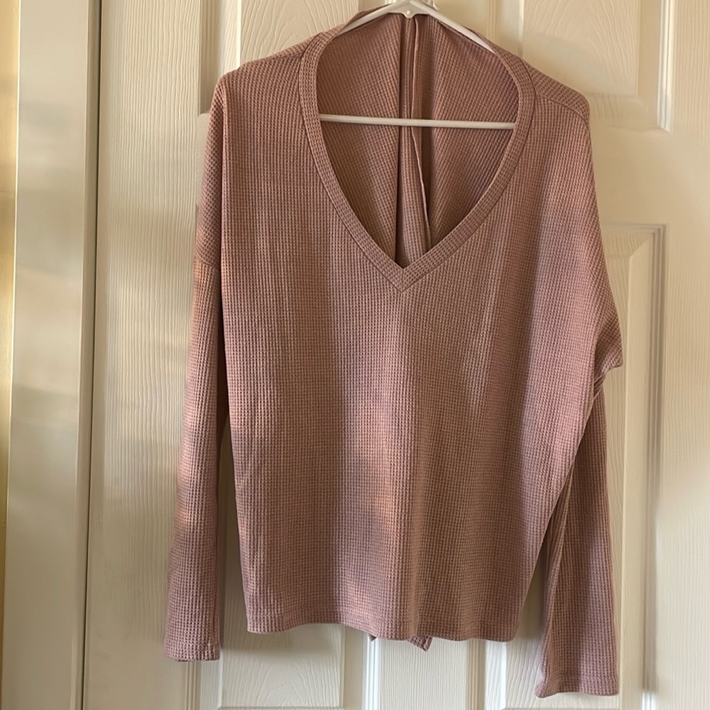 Pink peony waffle knit slouchy v neck top rose mauve